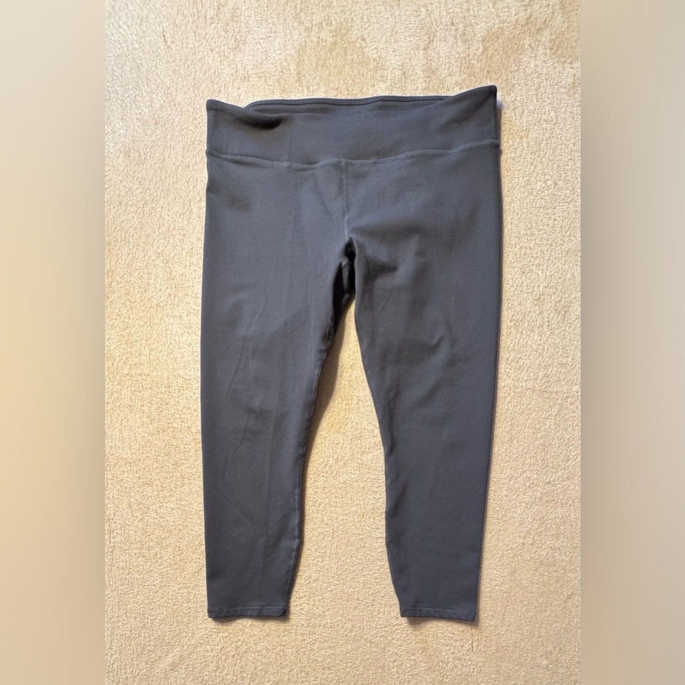 Fabletics Dark Olive Capri Leggings